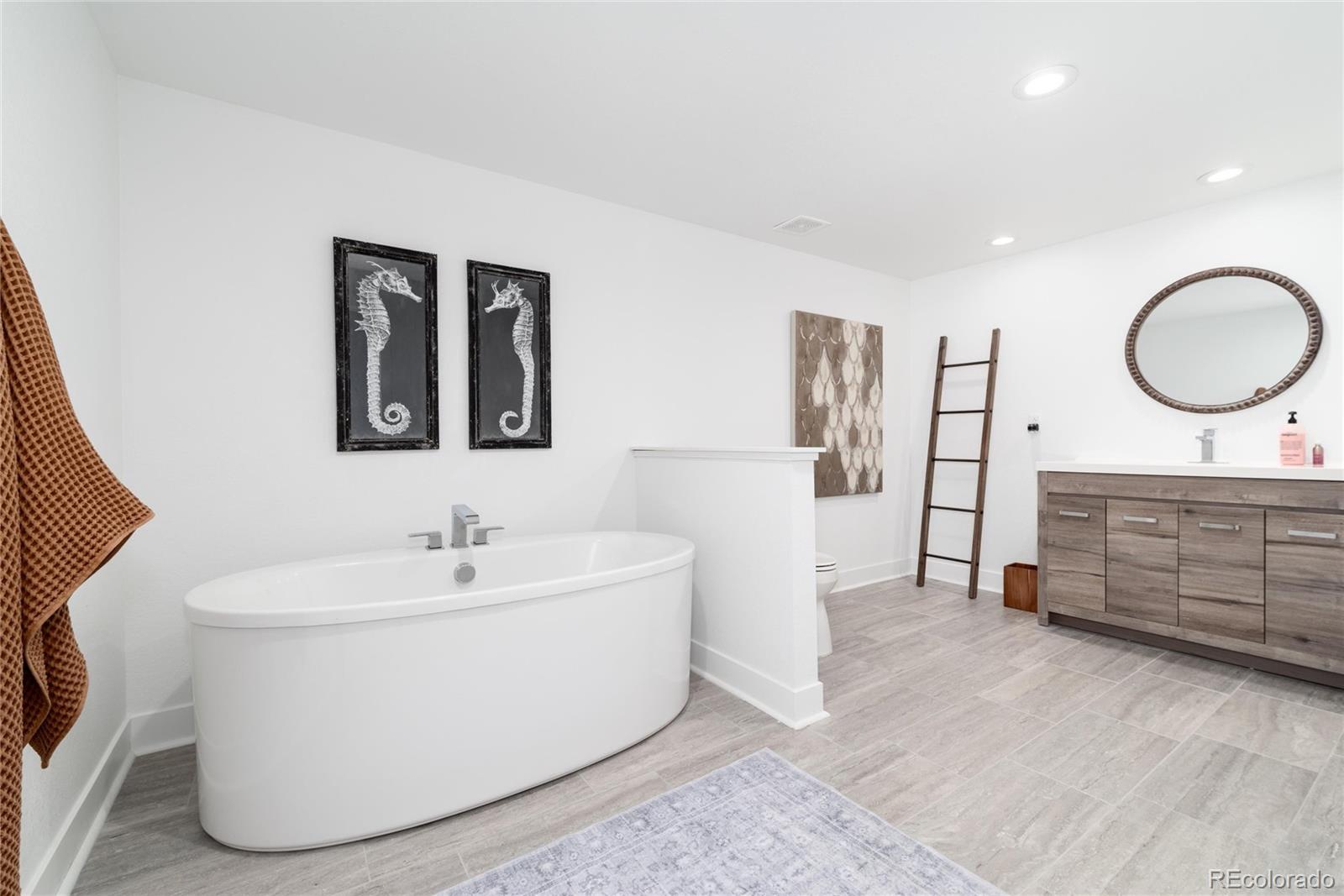 MLS Image #37 for 27810 e lakeview drive,aurora, Colorado
