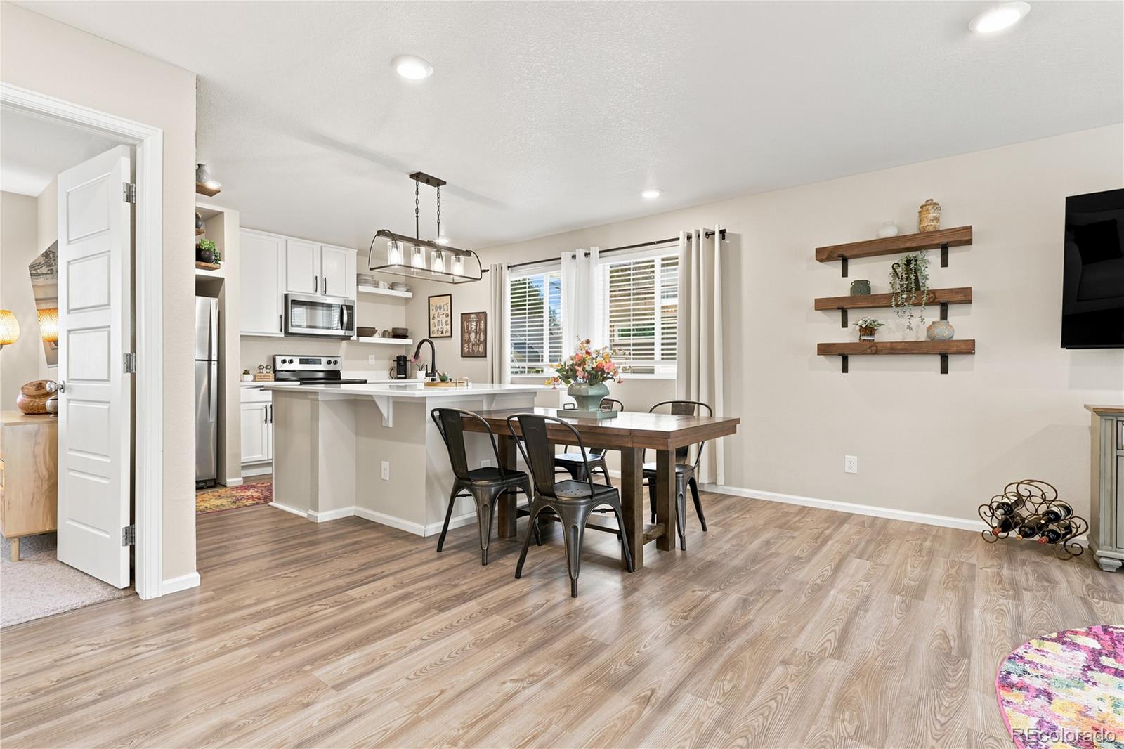 MLS Image #14 for 18662 e 53rd drive,denver, Colorado