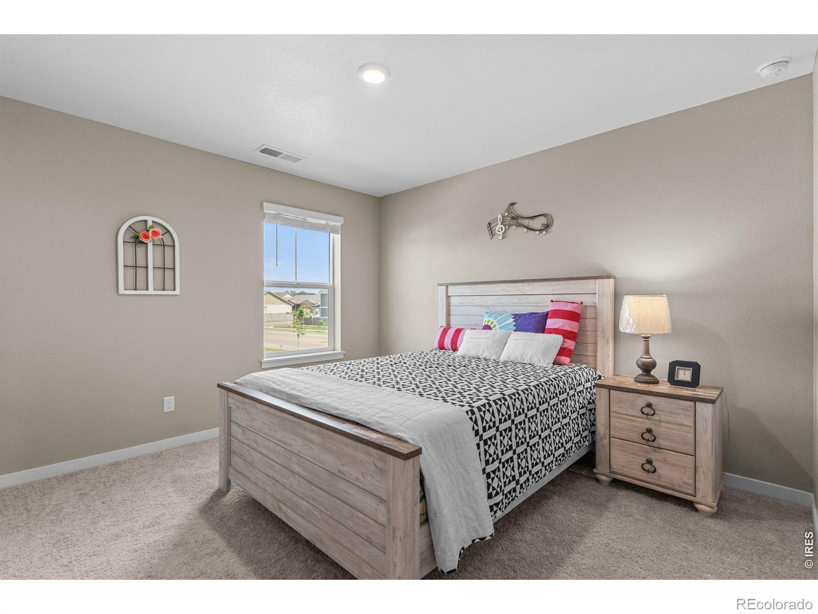MLS Image #33 for 1661  vantage parkway,berthoud, Colorado