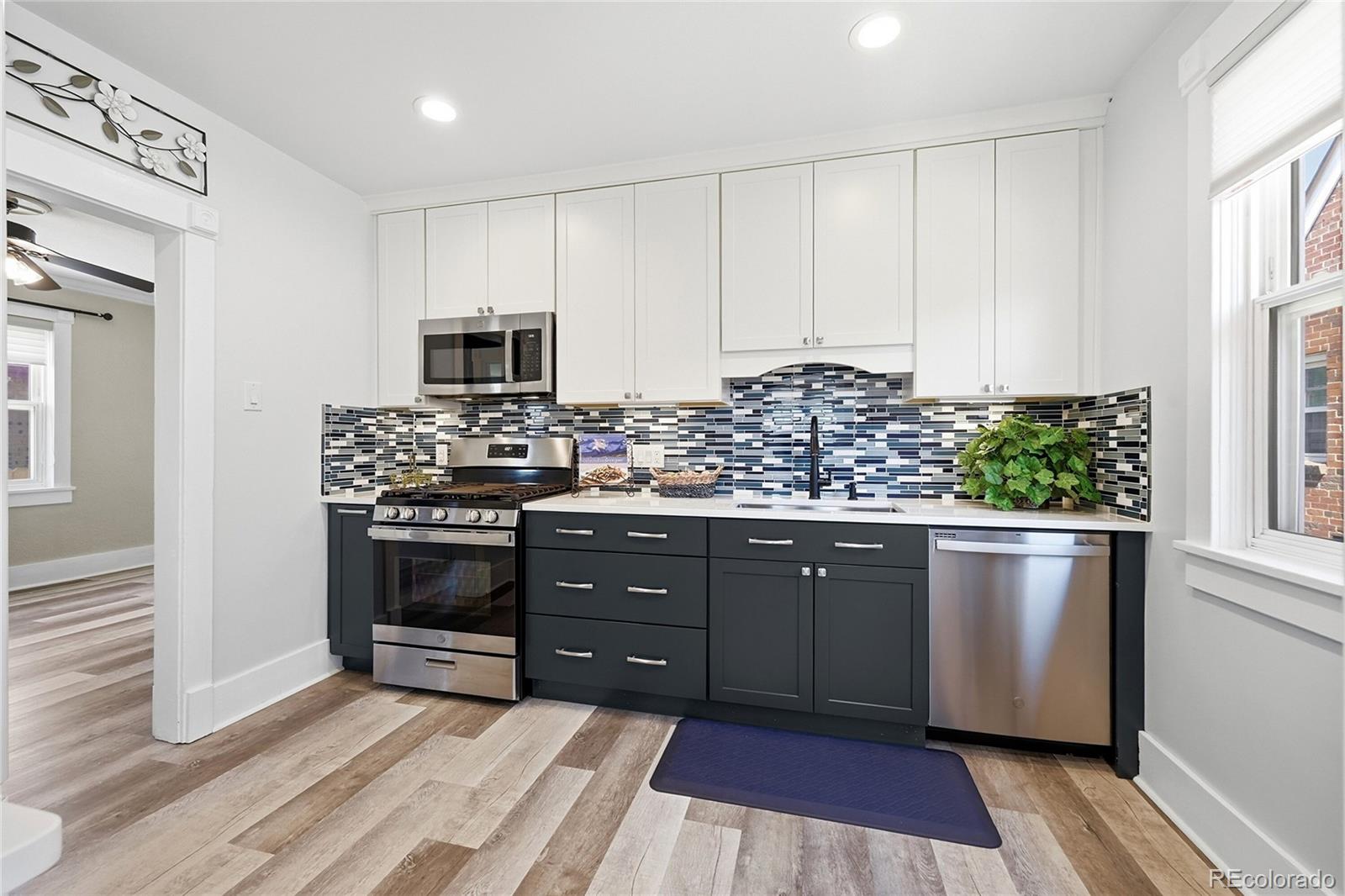 MLS Image #7 for 3022 s acoma street,englewood, Colorado