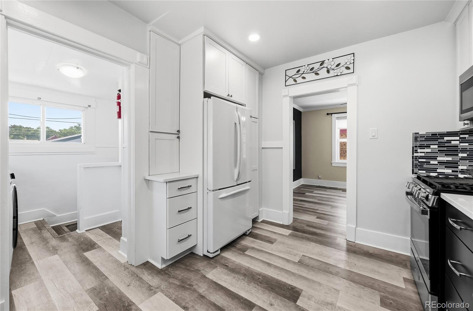 MLS Image #8 for 3022 s acoma street,englewood, Colorado