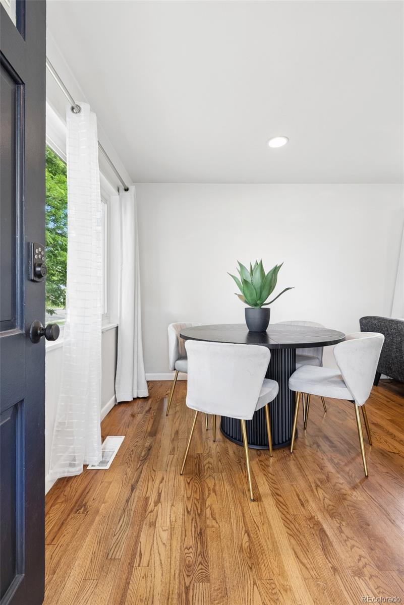 MLS Image #3 for 1251 s seneca way,denver, Colorado