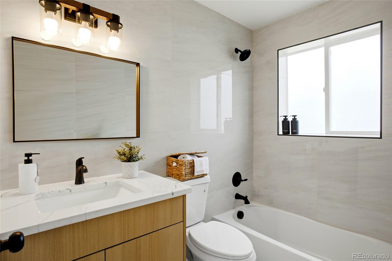MLS Image #10 for 2823 n madison street,denver, Colorado