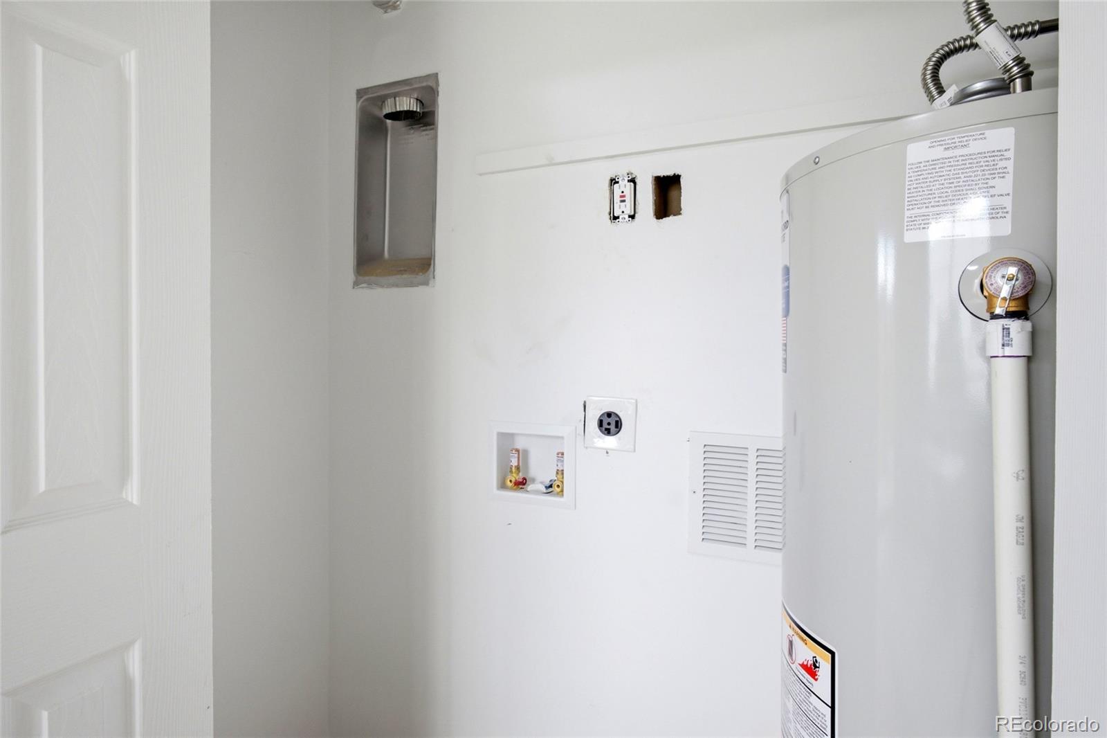 MLS Image #16 for 2823 n madison street,denver, Colorado