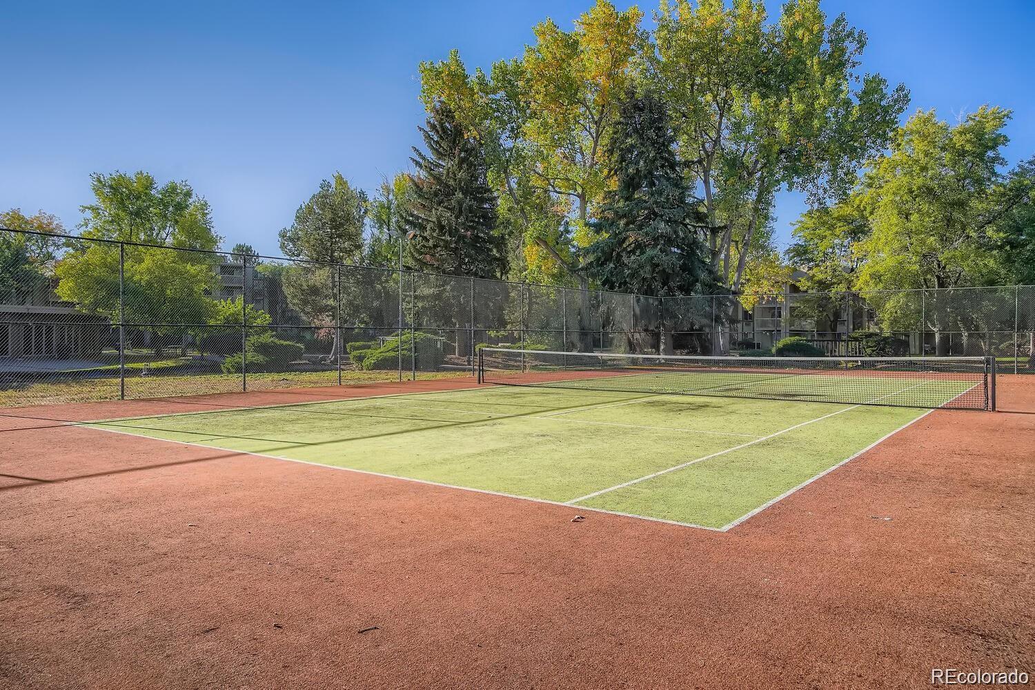 MLS Image #40 for 1306 s parker road 162,denver, Colorado