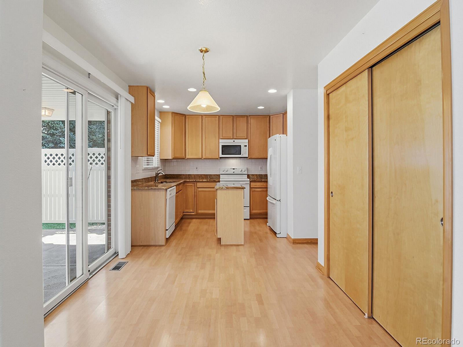 MLS Image #10 for 11349 e louisiana avenue,aurora, Colorado