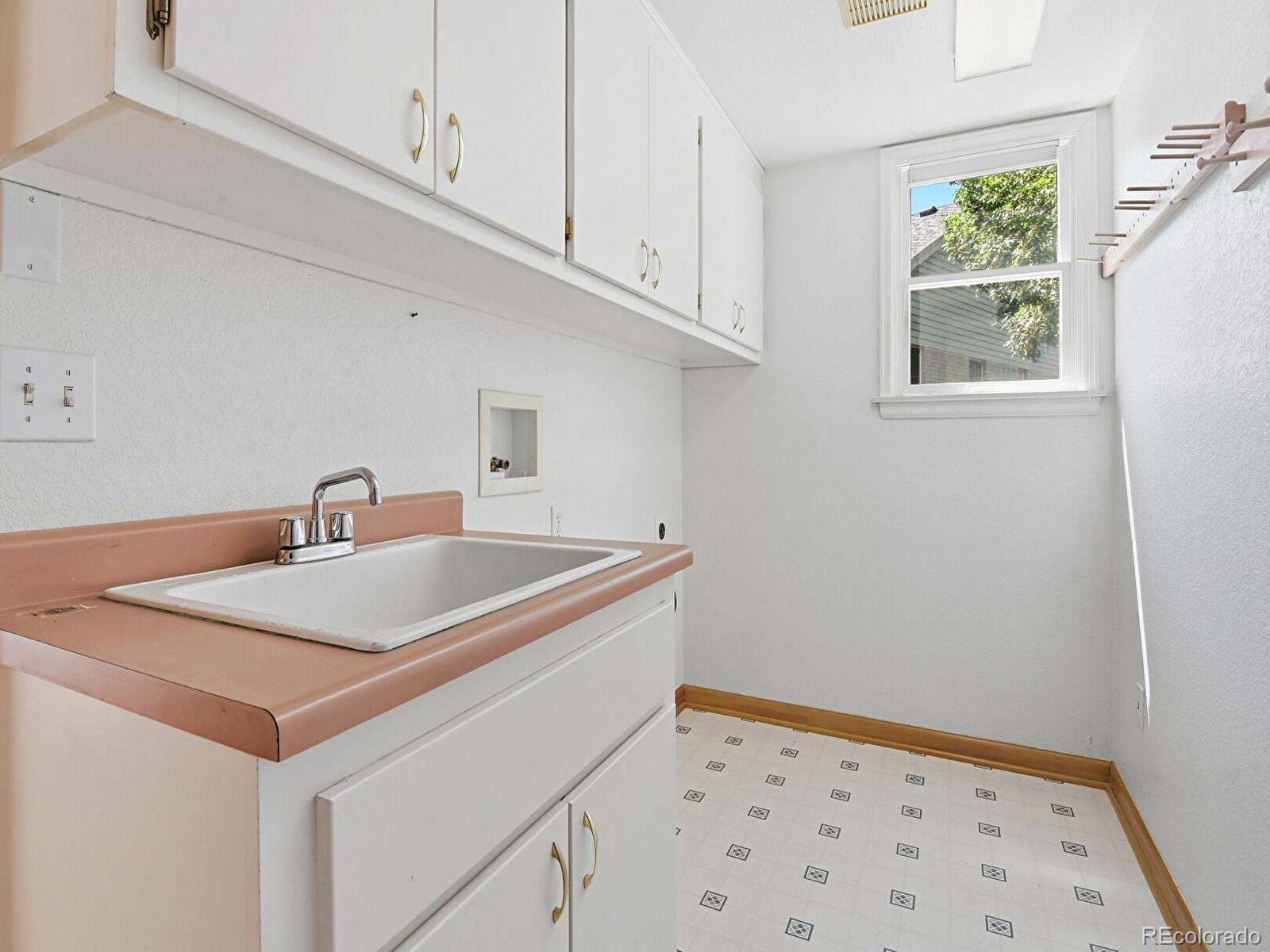 MLS Image #16 for 11349 e louisiana avenue,aurora, Colorado