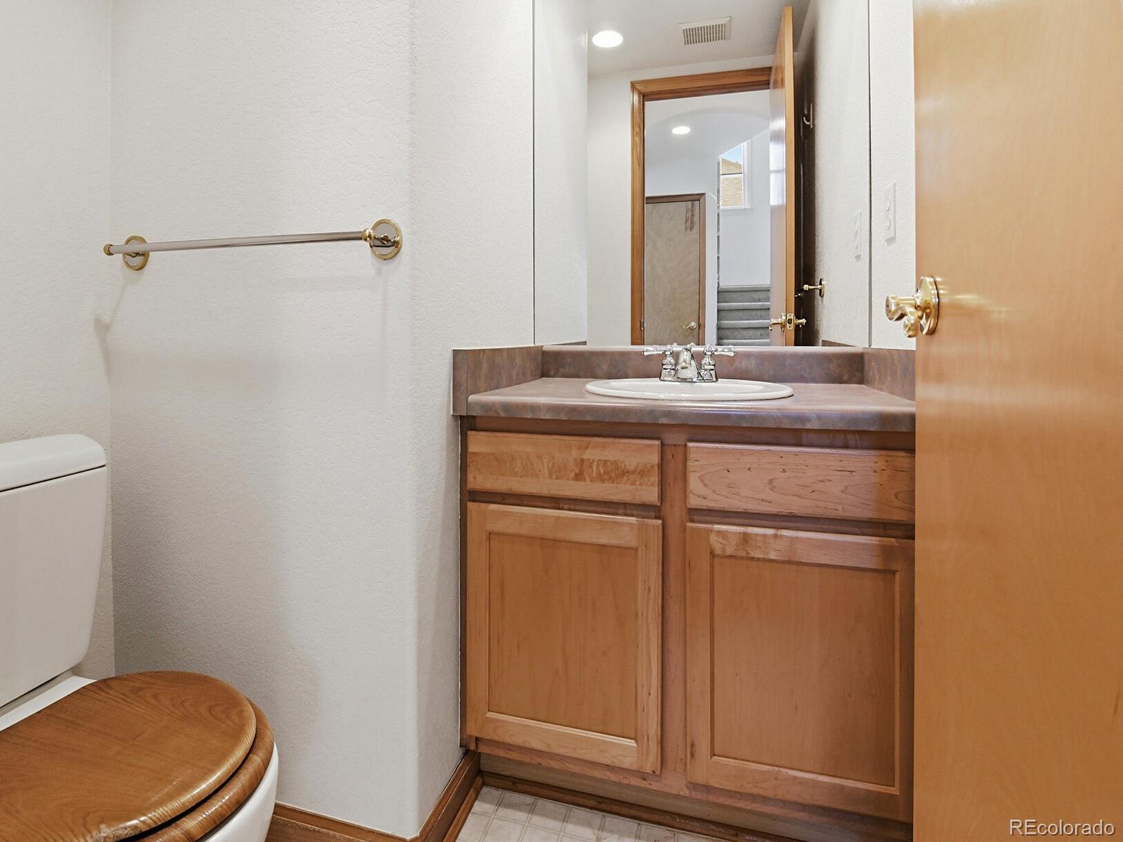 MLS Image #18 for 11349 e louisiana avenue,aurora, Colorado