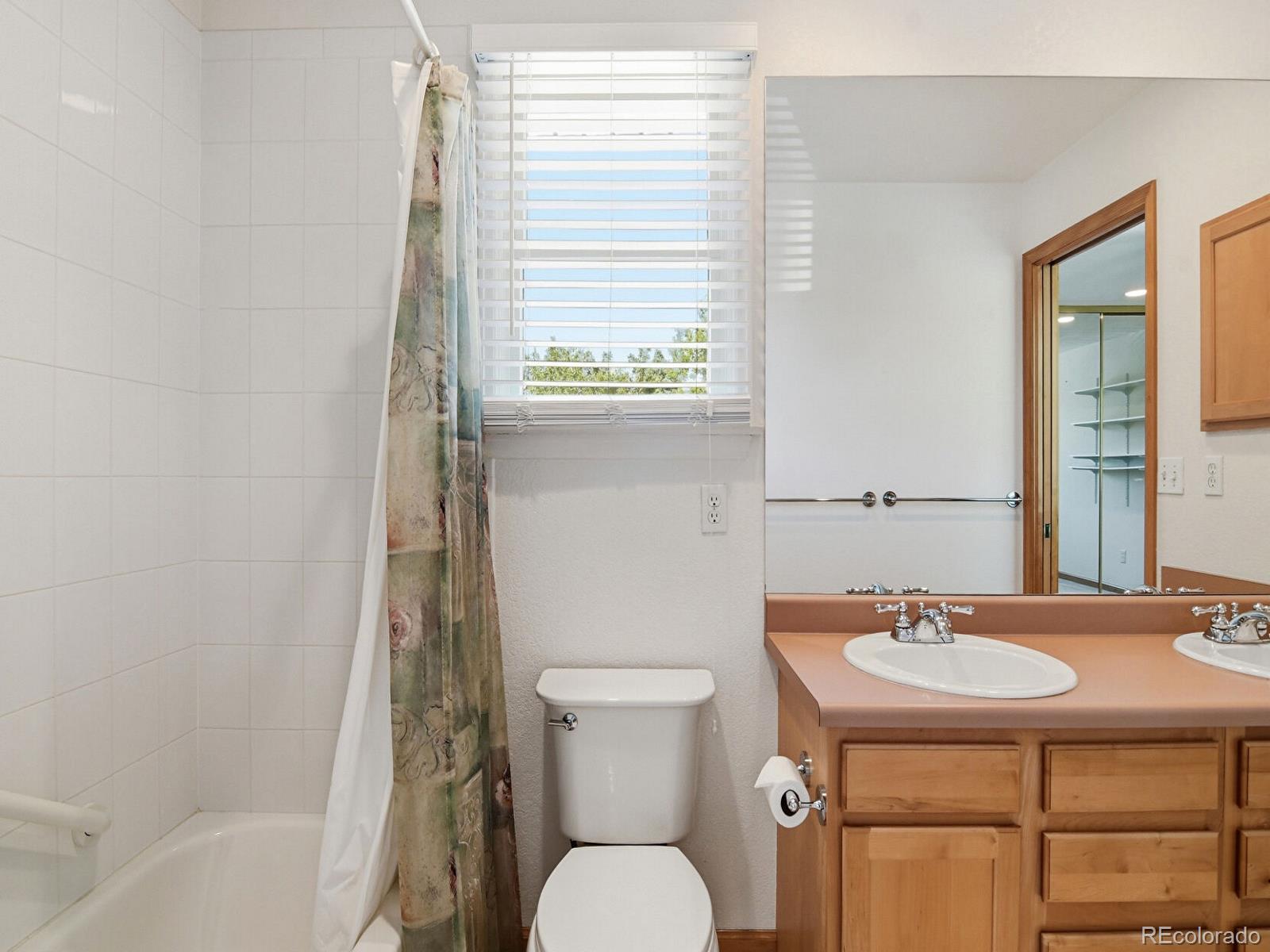 MLS Image #27 for 11349 e louisiana avenue,aurora, Colorado