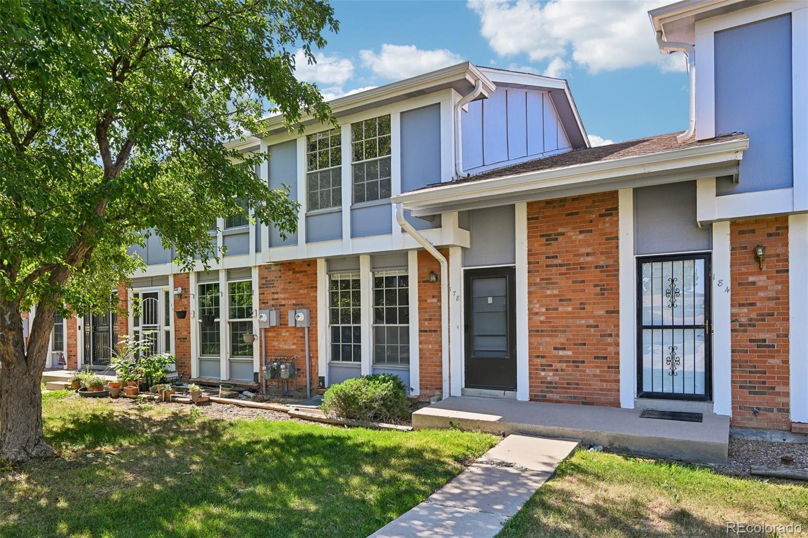 MLS Image #2 for 178  paris circle,aurora, Colorado