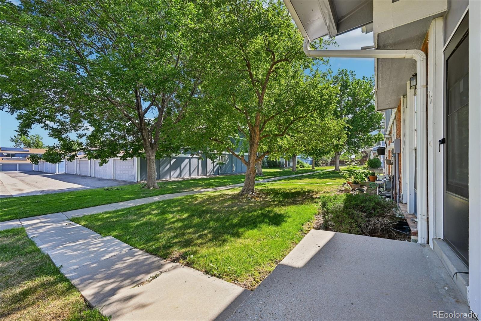 MLS Image #4 for 178  paris circle,aurora, Colorado