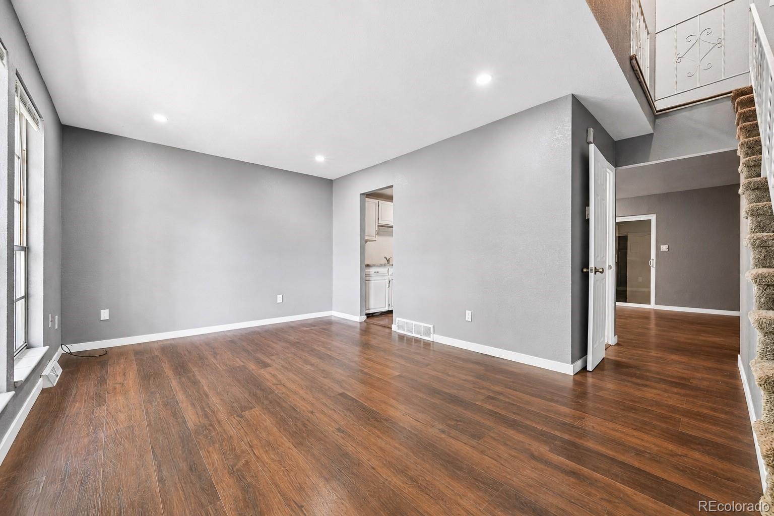 MLS Image #7 for 178  paris circle,aurora, Colorado