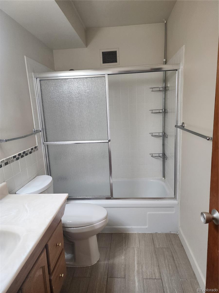 MLS Image #13 for 650 s alton way,denver, Colorado