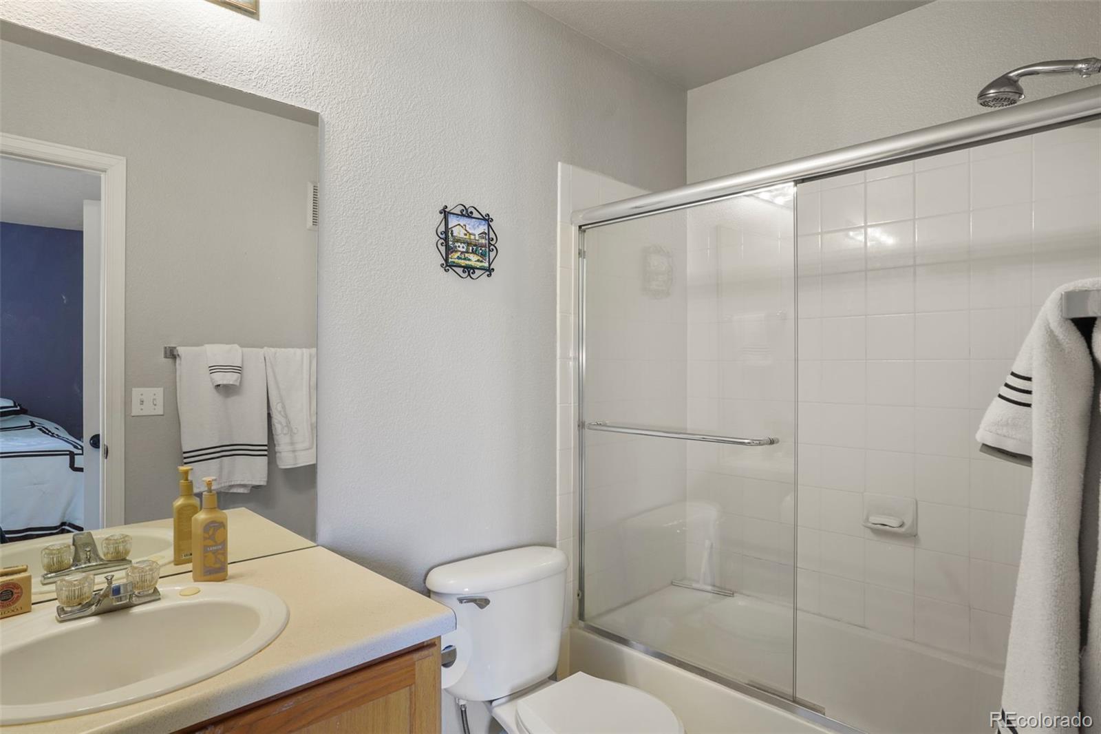 MLS Image #15 for 12105 e 2nd drive,aurora, Colorado