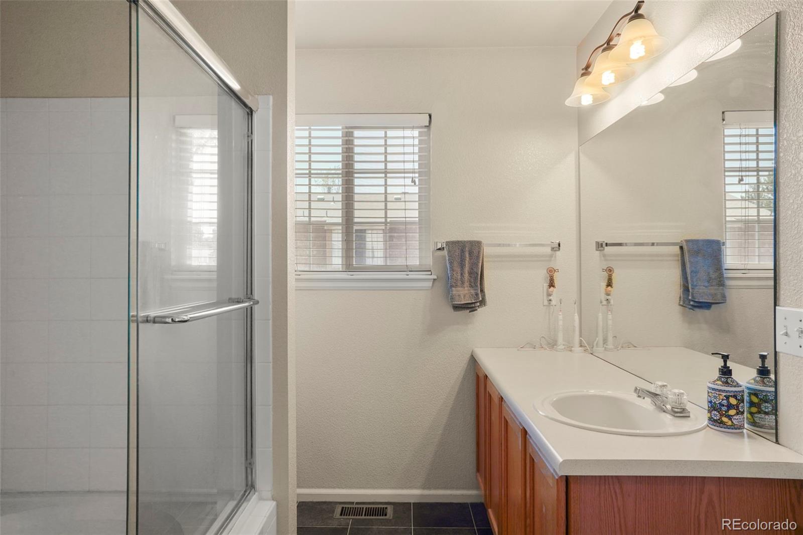 MLS Image #18 for 12105 e 2nd drive,aurora, Colorado