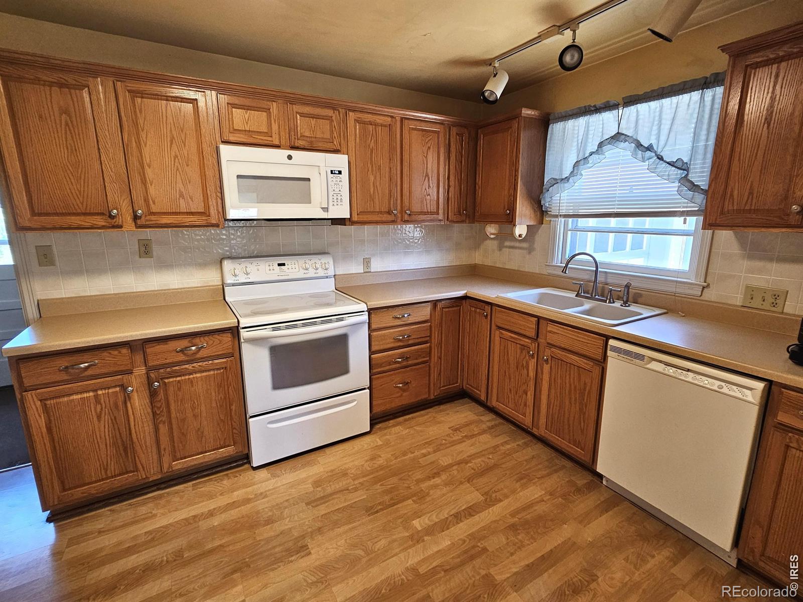 MLS Image #36 for 506  oak street,sterling, Colorado