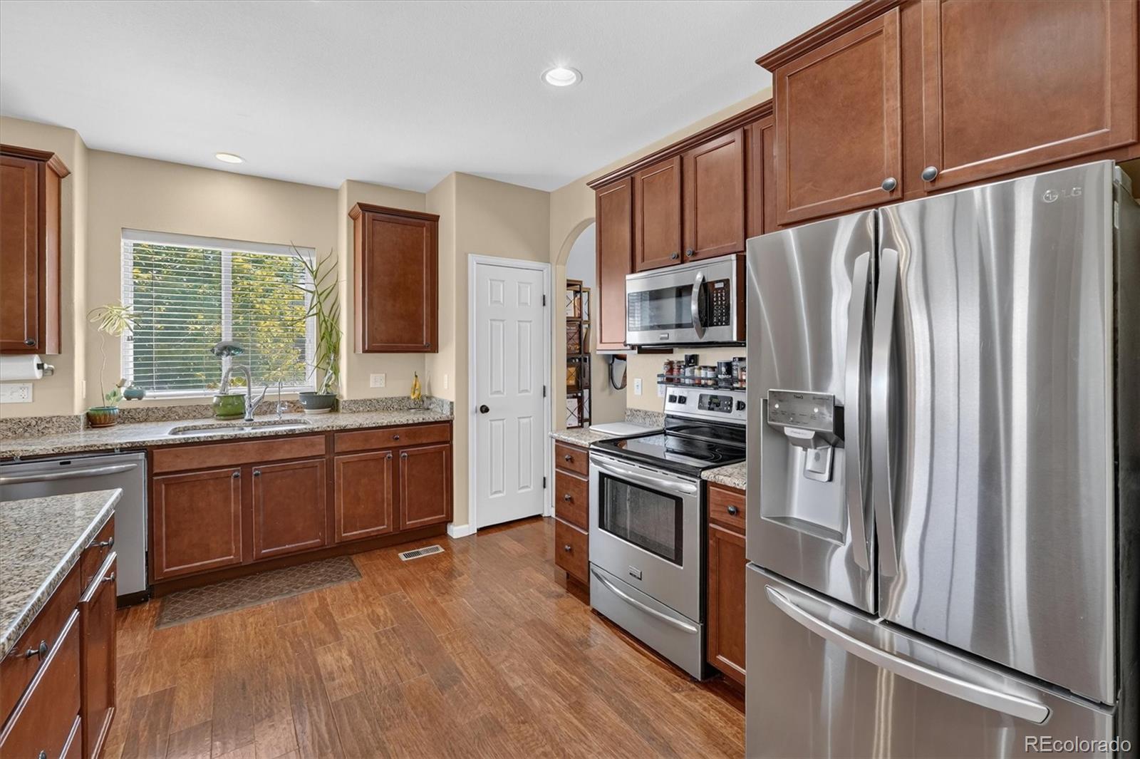 MLS Image #11 for 16389 e 99th way,commerce city, Colorado