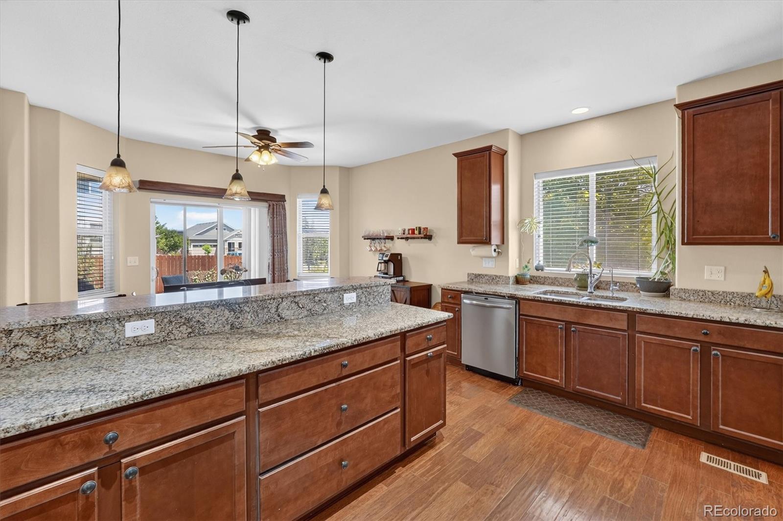 MLS Image #12 for 16389 e 99th way,commerce city, Colorado