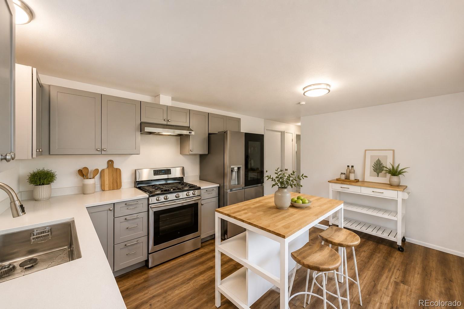 MLS Image #4 for 12717 w 7th avenue ,lakewood, Colorado