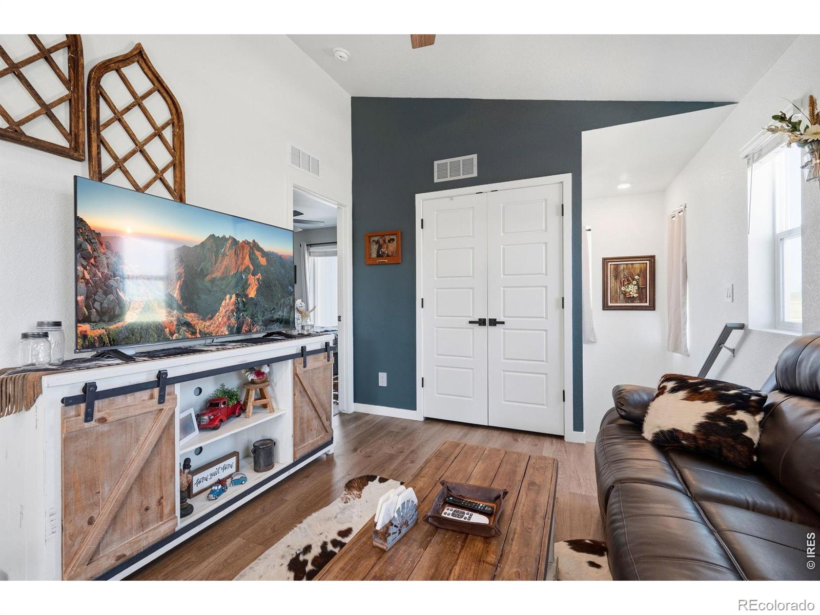 MLS Image #6 for 515  condor way,johnstown, Colorado