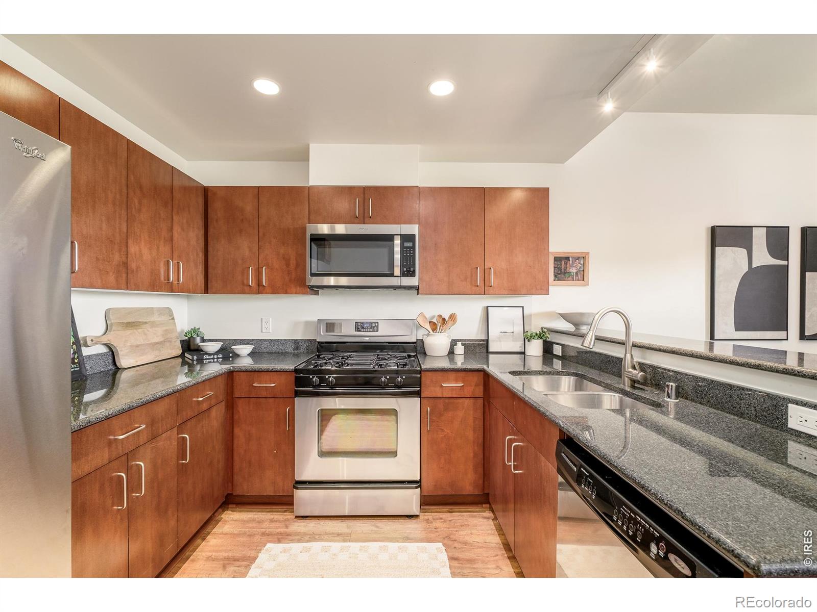 MLS Image #7 for 3601  arapahoe avenue,boulder, Colorado