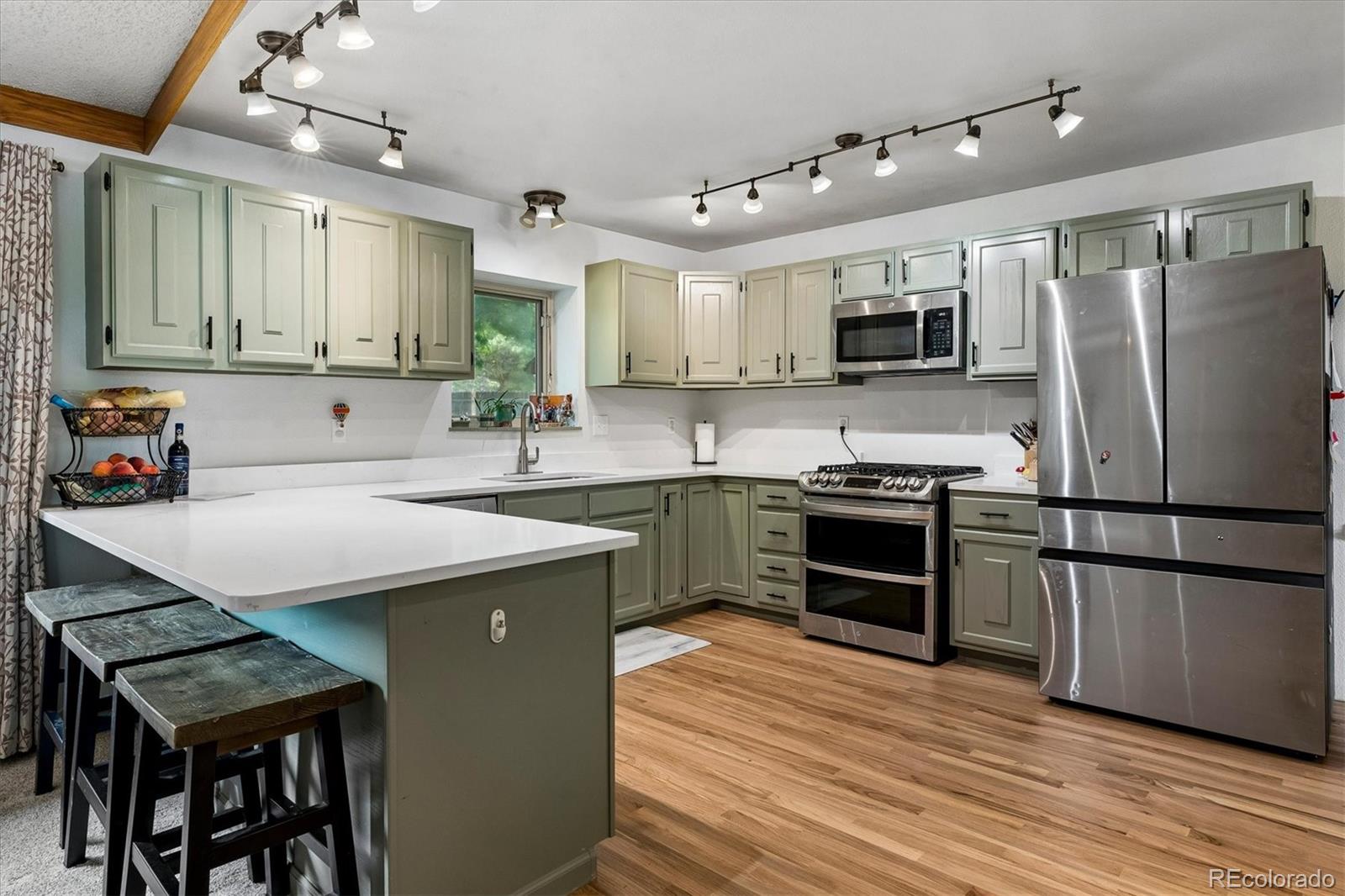 MLS Image #5 for 3825  wesley court,colorado springs, Colorado