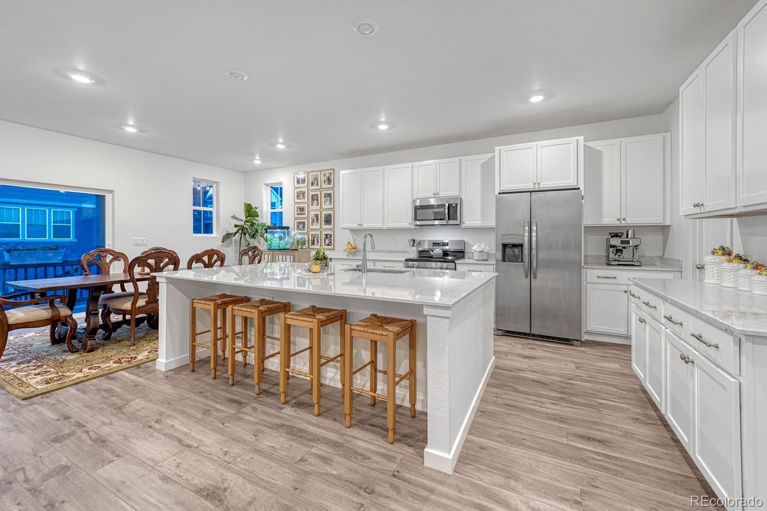 MLS Image #10 for 1976 s fultondale court,aurora, Colorado