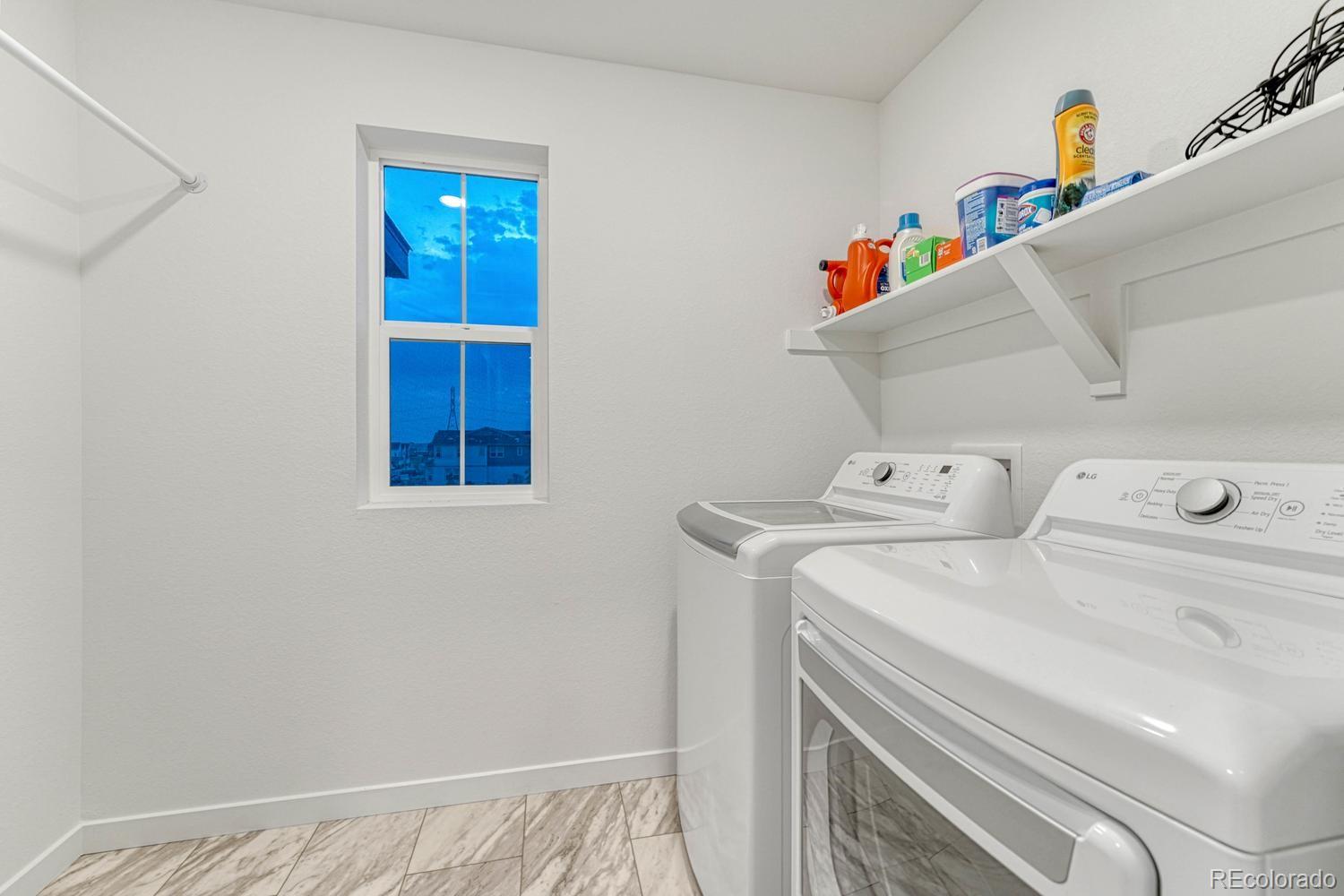 MLS Image #22 for 1976 s fultondale court,aurora, Colorado