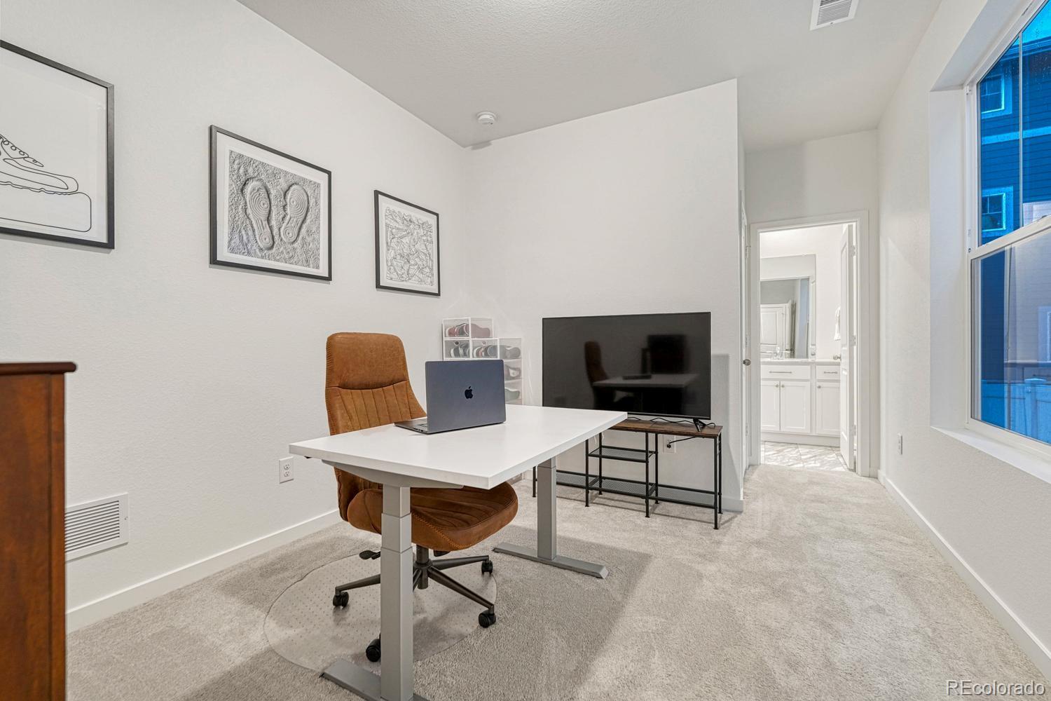 MLS Image #23 for 1976 s fultondale court,aurora, Colorado