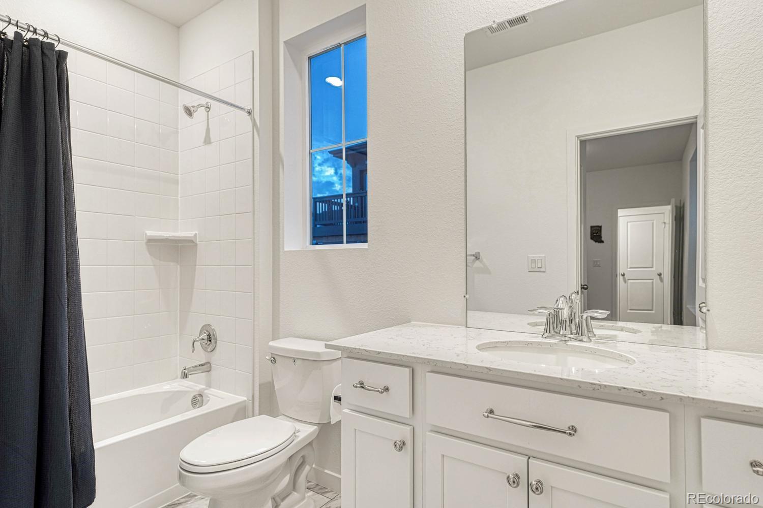 MLS Image #25 for 1976 s fultondale court,aurora, Colorado