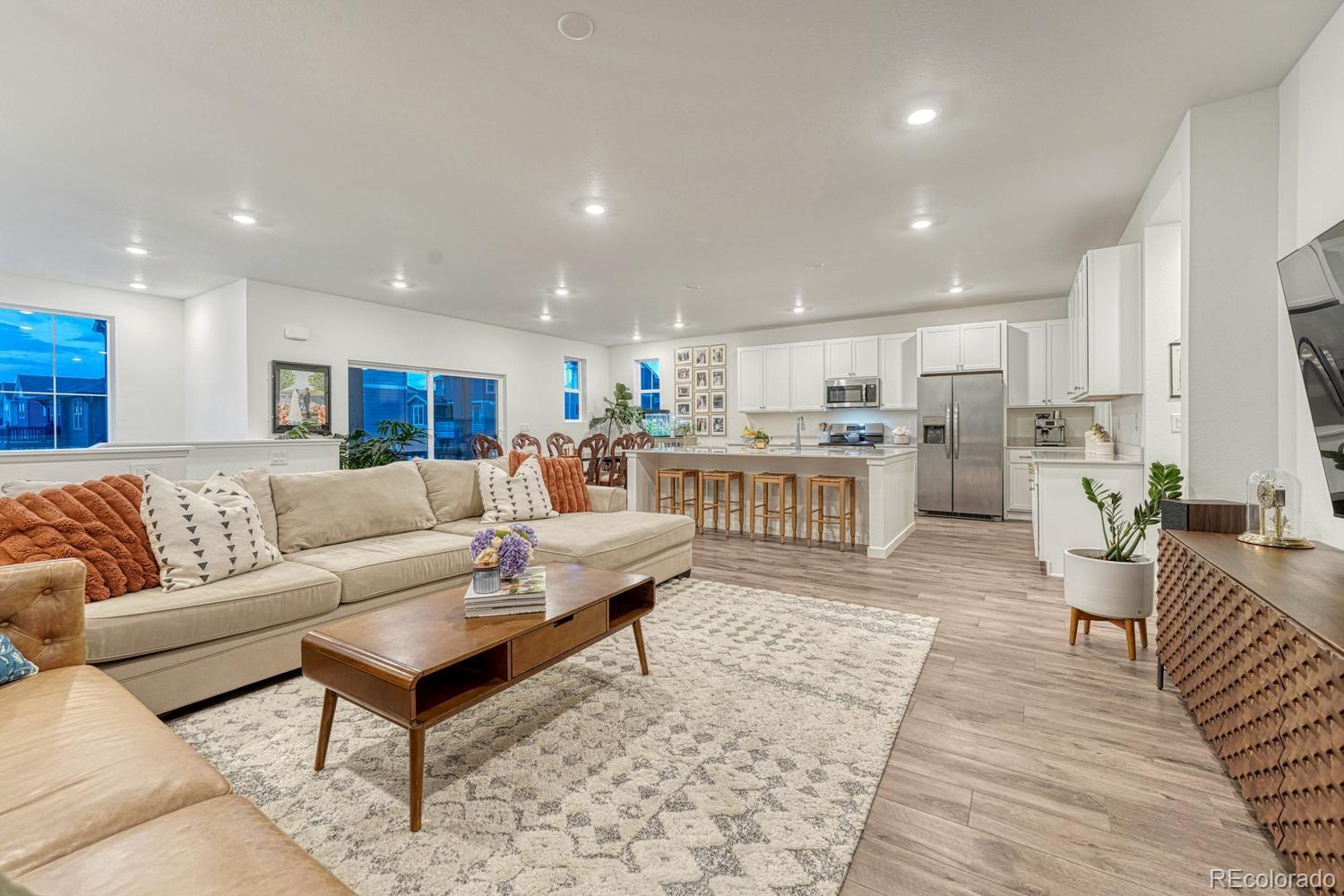 MLS Image #6 for 1976 s fultondale court,aurora, Colorado