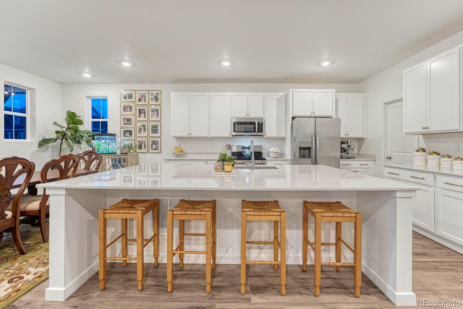 MLS Image #7 for 1976 s fultondale court,aurora, Colorado