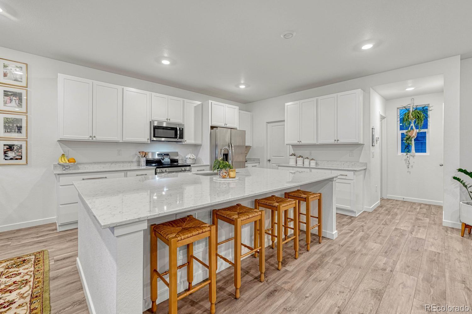 MLS Image #9 for 1976 s fultondale court,aurora, Colorado