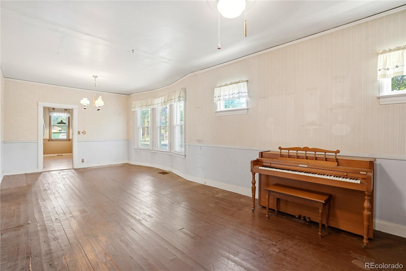 MLS Image #4 for 4189  julian street,denver, Colorado