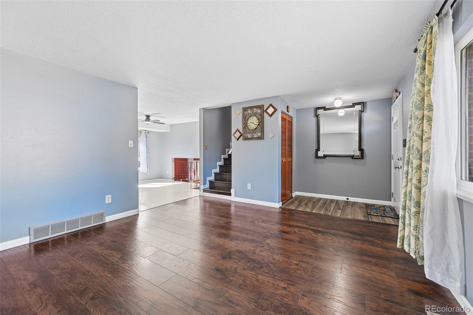 MLS Image #3 for 313  cranbrook circle,colorado springs, Colorado