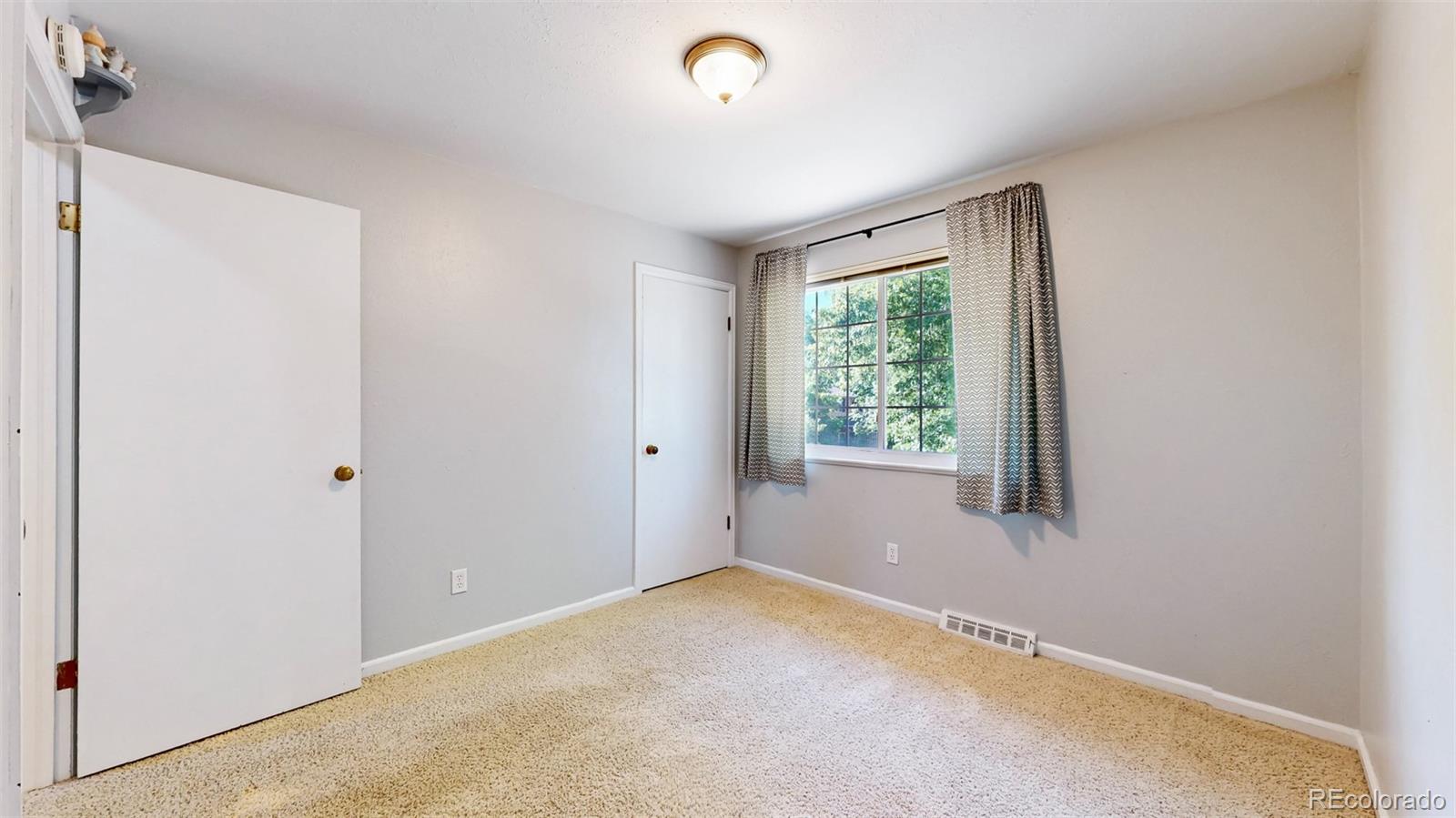 MLS Image #12 for 1450 s oakland street,aurora, Colorado