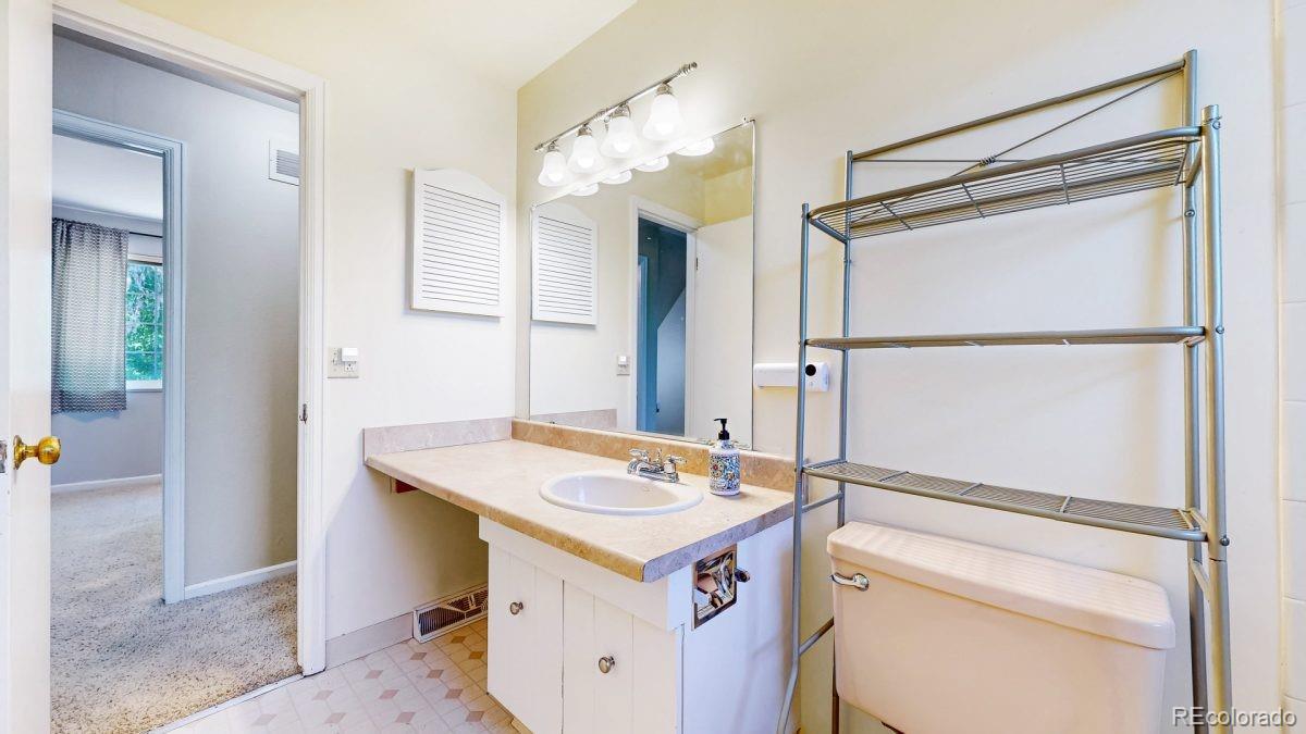 MLS Image #23 for 1450 s oakland street,aurora, Colorado