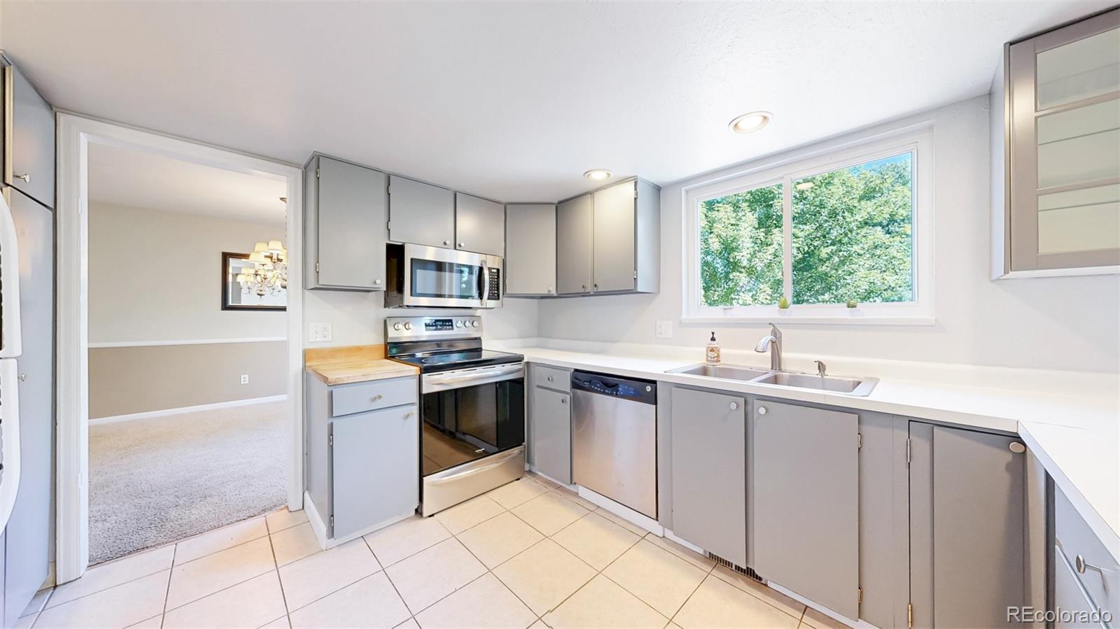 MLS Image #9 for 1450 s oakland street,aurora, Colorado