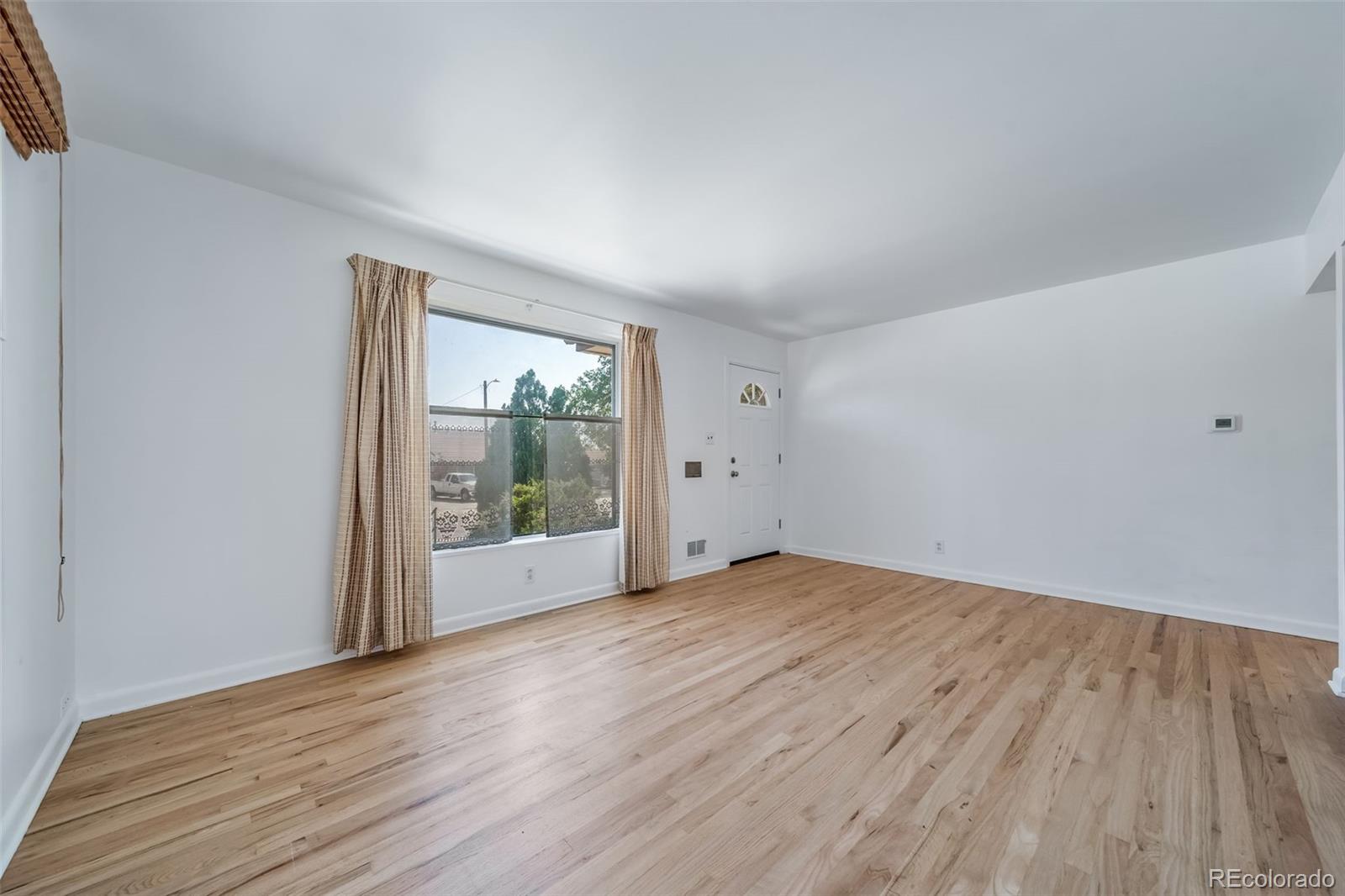 MLS Image #10 for 160 e 105th avenue,denver, Colorado