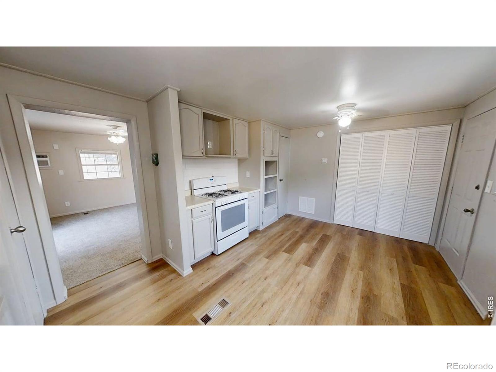 MLS Image #10 for 114  linden drive,log lane village, Colorado
