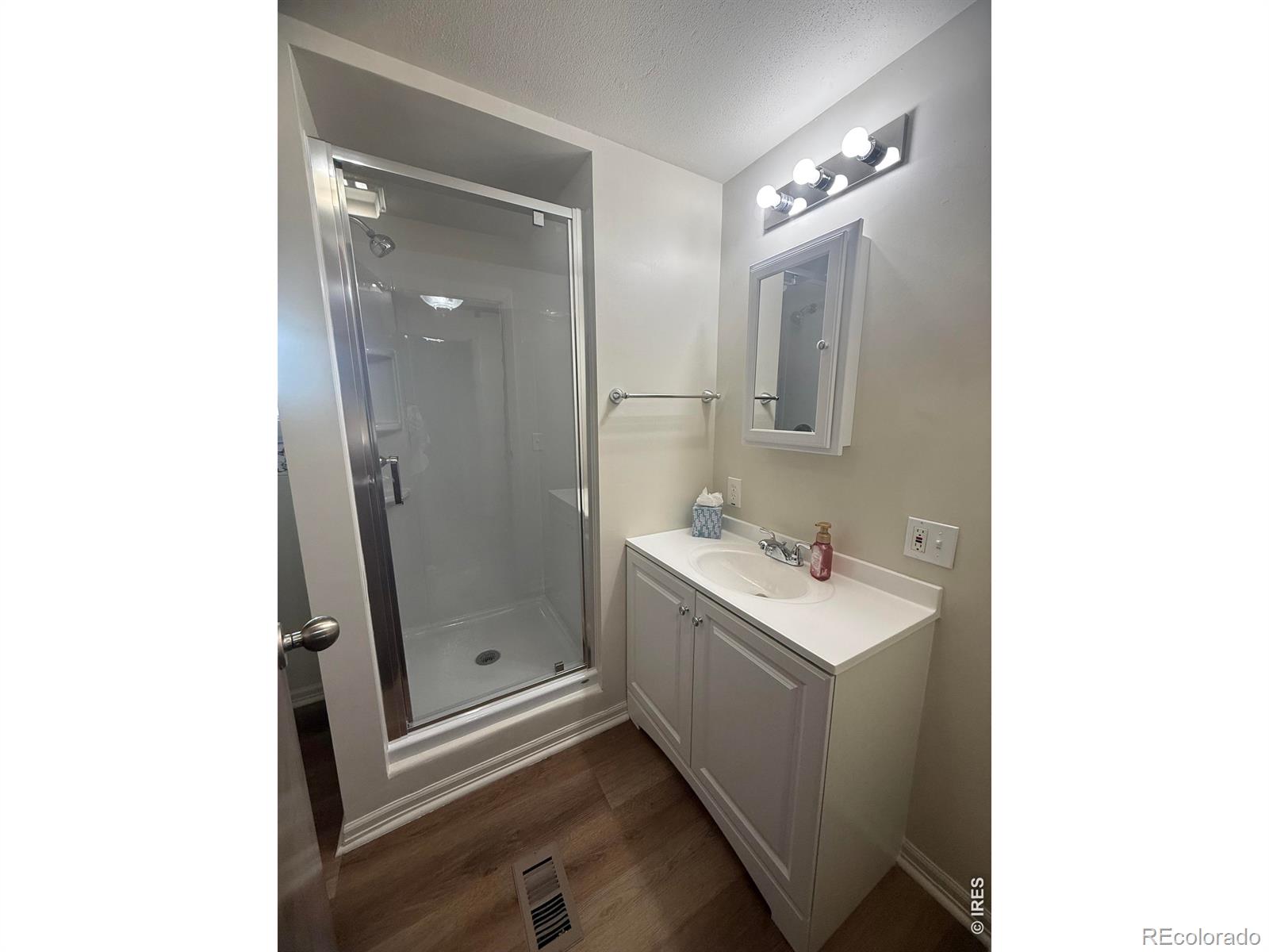 MLS Image #23 for 114  linden drive,log lane village, Colorado
