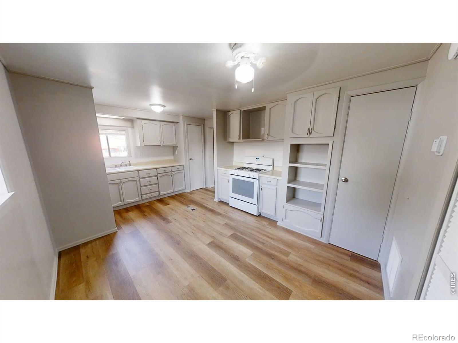 MLS Image #8 for 114  linden drive,log lane village, Colorado