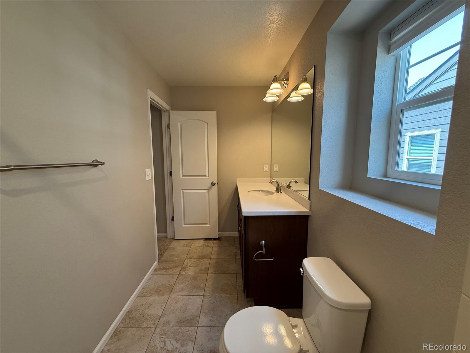 MLS Image #29 for 9327 e 60th avenue,denver, Colorado
