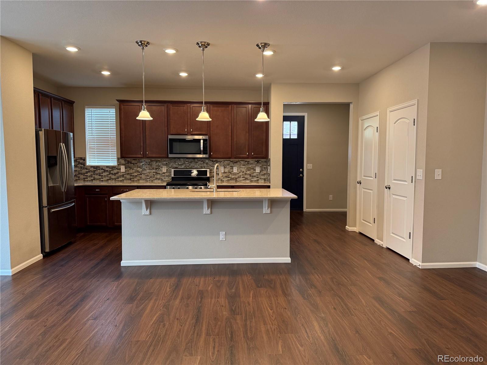 MLS Image #6 for 9327 e 60th avenue,denver, Colorado