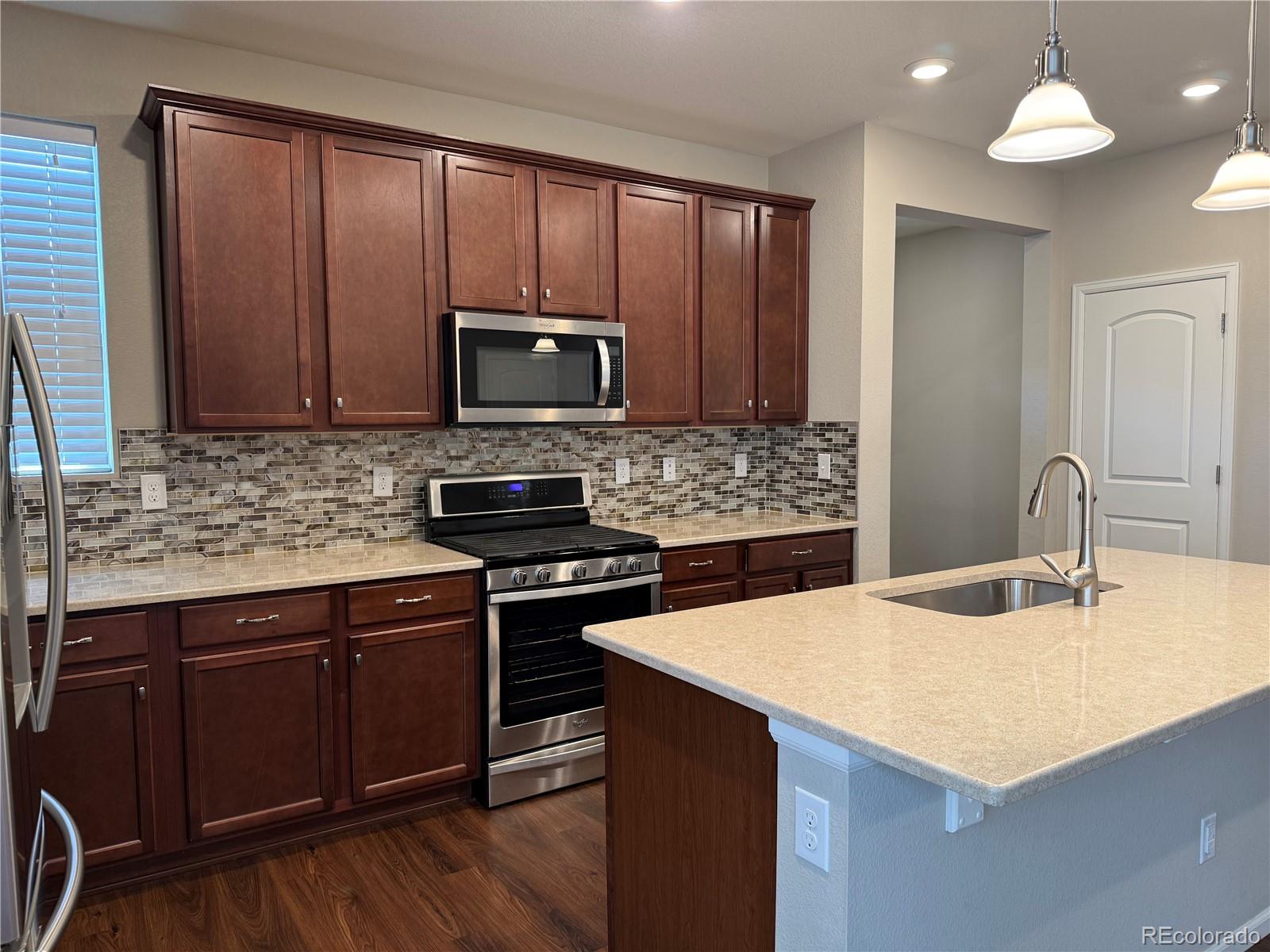 MLS Image #9 for 9327 e 60th avenue,denver, Colorado