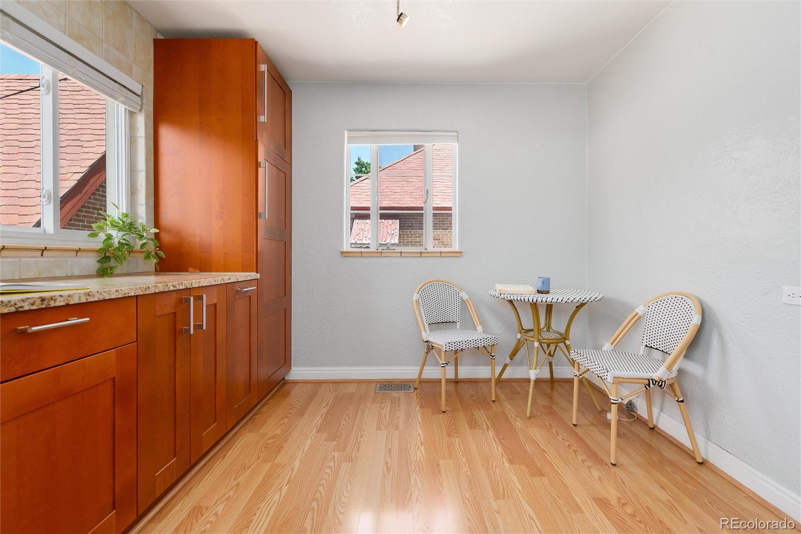 MLS Image #21 for 1595 s downing street,denver, Colorado