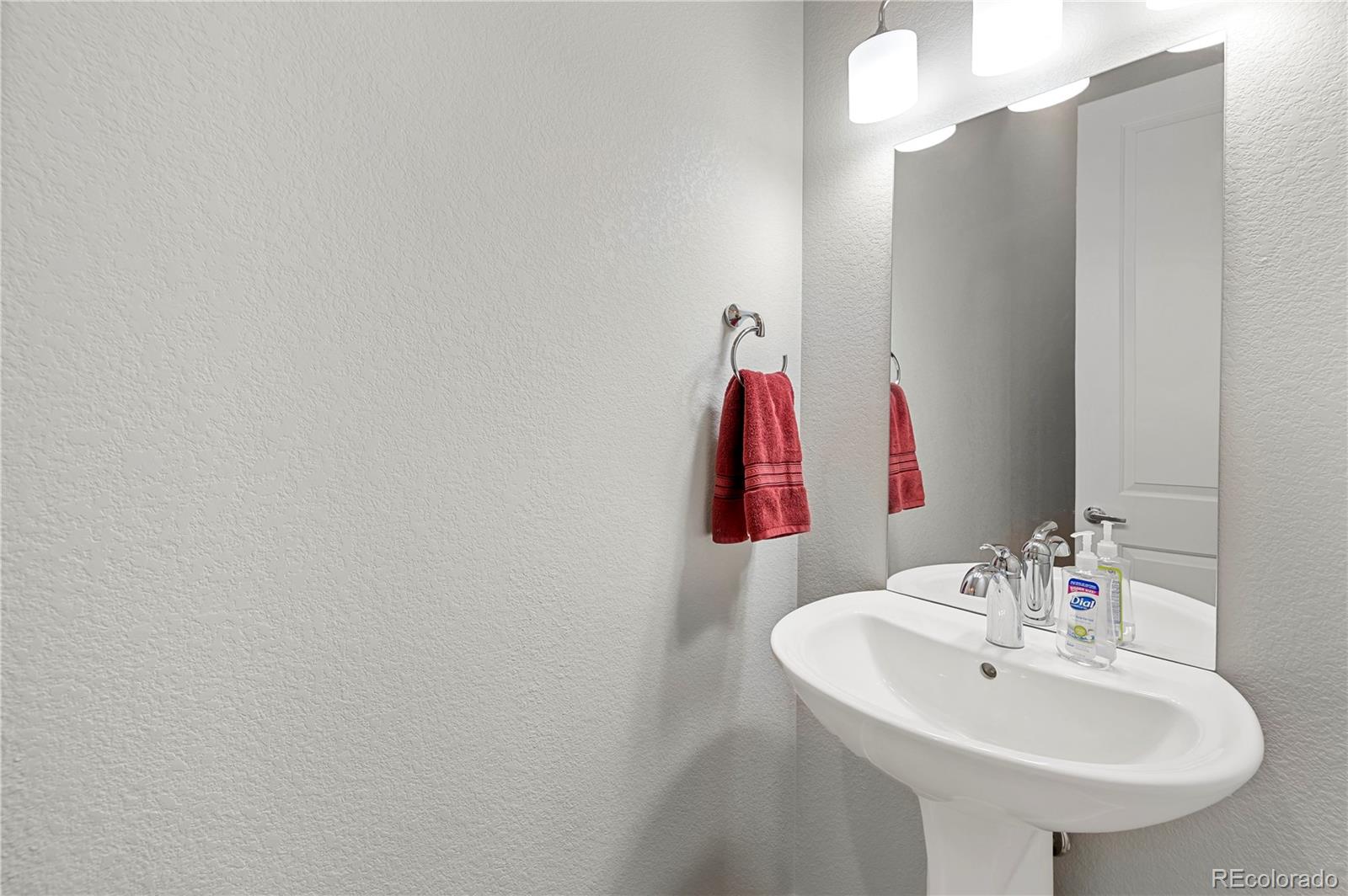 MLS Image #16 for 2211  eliot street,denver, Colorado