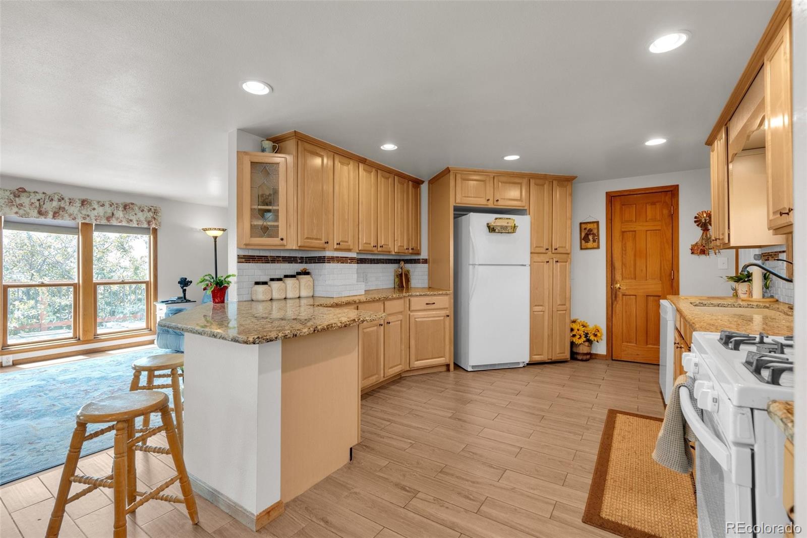 MLS Image #10 for 809  buffalo trail,elizabeth, Colorado