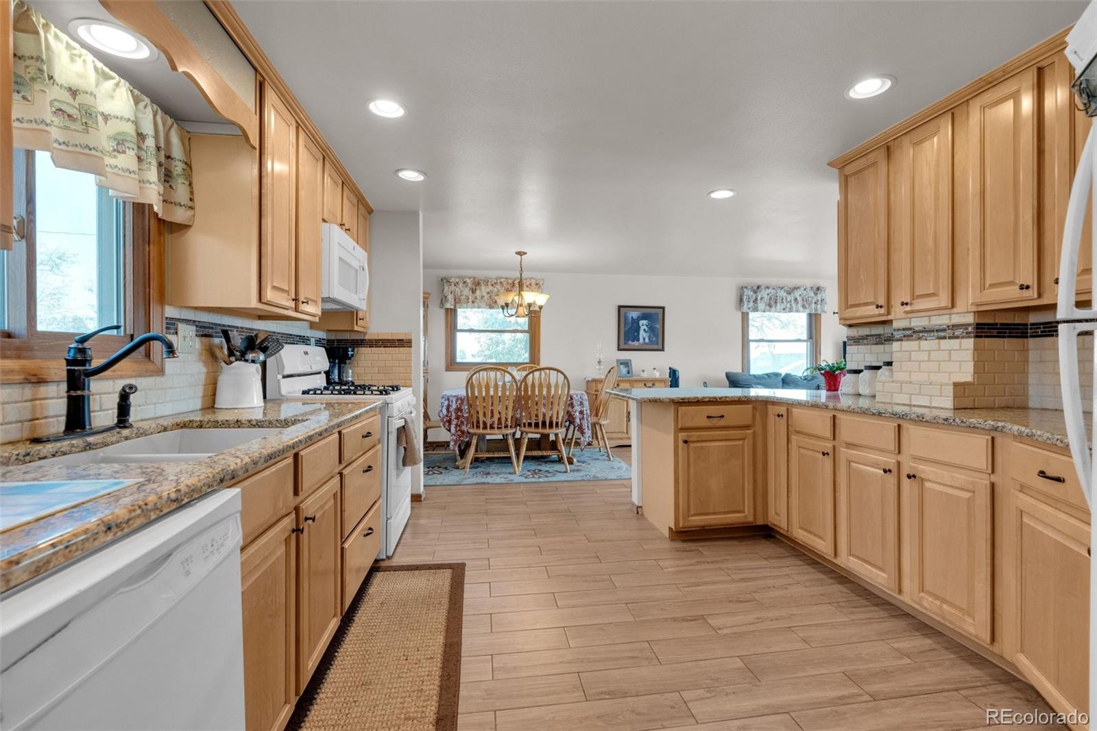 MLS Image #12 for 809  buffalo trail,elizabeth, Colorado