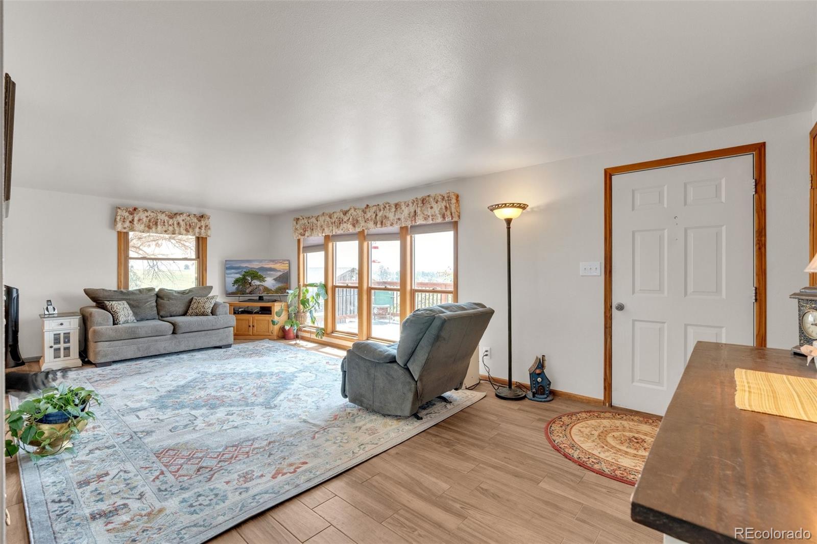 MLS Image #4 for 809  buffalo trail,elizabeth, Colorado